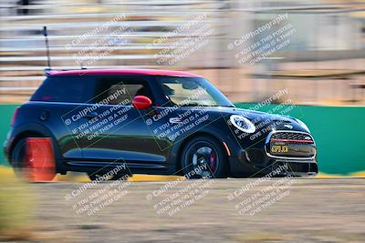 media/Oct-18-2025-Extreme Speed (Sat) [[d6d7e1fef1]]/Group 5/Session 3 (Turn 1)/